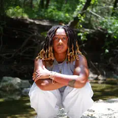 Ouve Ebo, vê vídeos de música, lê a biografia, vê as datas da digressão e muito mais!