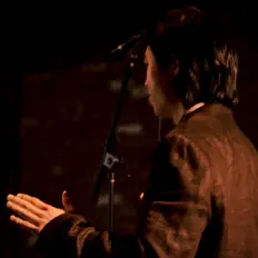 Dewey Huang सुनें, म्यूज़िक वीडियो देखें, बायो पढ़ें, दौरे की तारीखें और बहुत कुछ देखें!