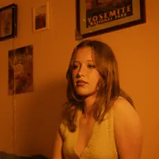 amelie kalia सुनें, म्यूज़िक वीडियो देखें, बायो पढ़ें, दौरे की तारीखें और बहुत कुछ देखें!