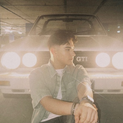 Listen to Isaac Tom, watch music videos, read bio, see tour dates & more!