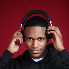 Steve Jay MusiQ सुनें, म्यूज़िक वीडियो देखें, बायो पढ़ें, दौरे की तारीखें और बहुत कुछ देखें!