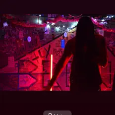 收听 Creepy Little Things、观看音乐视频、阅读小传、查看巡演日期等 ！