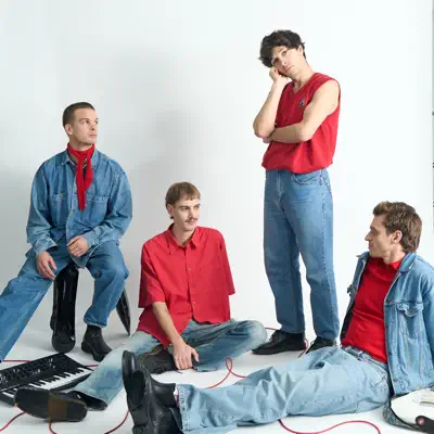 Listen to Soda Frizzante, watch music videos, read bio, see tour dates & more!