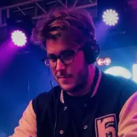 Ouça undefined, assista a videoclipes, leia a biografia, veja as datas das turnês e mais!