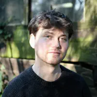 收听 undefined、观看音乐视频、阅读小传、查看巡演日期等 ！