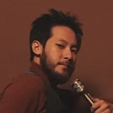 聆聽 Yufu、觀看音樂影片、閱讀小傳、查看巡演日期等！