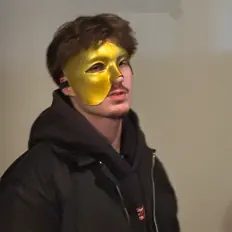 Posłuchaj wykonawcy Cust328, obejrzyj teledyski, przeczytaj biografię, zobacz daty tras koncertowych i nie tylko!