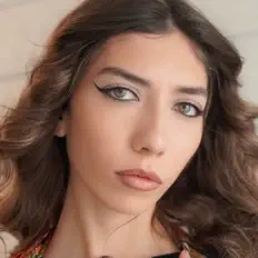 Poslechněte si interpreta Мариш, sledujte hudební videa, přečtěte si životopis, podívejte se na data turné a další informace.