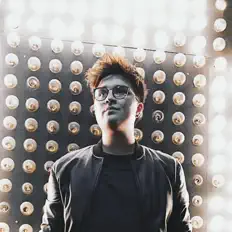 Dengarkan Vincent Lee, tonton video musik, baca bio, lihat tanggal tur & lainnya!