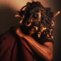 聆聽 undefined、觀看音樂影片、閱讀小傳、查看巡演日期等！