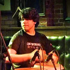 Ouça Nino Ciampa, assista a videoclipes, leia a biografia, veja as datas das turnês e mais!