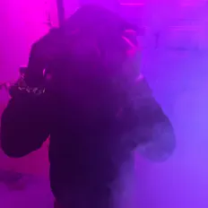 收听 DaeOsama、观看音乐视频、阅读小传、查看巡演日期等 ！