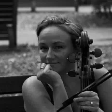 Amanda Keesmaatを聴いたり、ミュージックビデオを鑑賞したり、経歴やツアー日程などを確認したりしましょう！