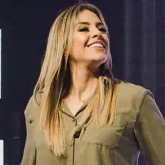 收听 Daniela Galeano、观看音乐视频、阅读小传、查看巡演日期等 ！