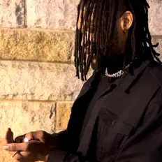 D’nero3xを聴いたり、ミュージックビデオを鑑賞したり、経歴やツアー日程などを確認したりしましょう！