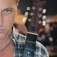 Ouça undefined, assista a videoclipes, leia a biografia, veja as datas das turnês e mais!