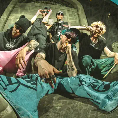 Listen to heydukeyousuck, watch music videos, read bio, see tour dates & more!