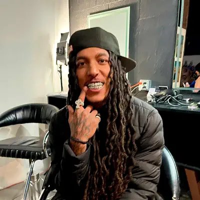 Listen to Side$how Lou, watch music videos, read bio, see tour dates & more!