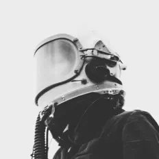Hör dir Shape of the Sun an, schau dir Musikvideos an, lies die Biografie, finde Tourdaten und mehr!