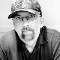 Ascolta undefined, guarda video musicali, leggi la biografia, vedi le date del tour & altro!