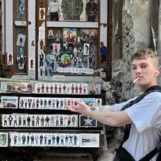 Hör dir oubee an, schau dir Musikvideos an, lies die Biografie, finde Tourdaten und mehr!
