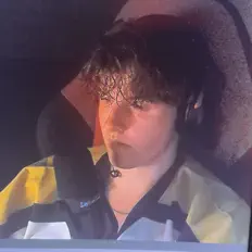 Escucha a AXDZN, mira videos musicales, lee su biografía, consulta las fechas de las gira y más.