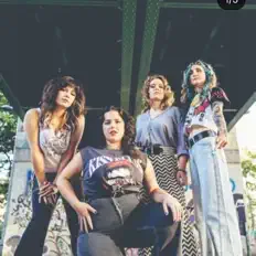 Vulvarineを聴いたり、ミュージックビデオを鑑賞したり、経歴やツアー日程などを確認したりしましょう！