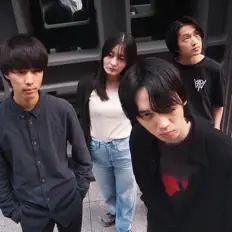 Dengarkan Highvvater, tonton video musik, baca bio, lihat tanggal tur & lainnya!