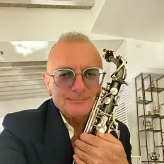 Dengarkan Rocco Ventrella, tonton video musik, baca bio, lihat tanggal tur & lainnya!