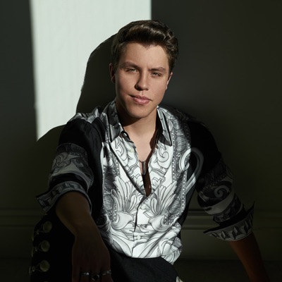 收听 Jonatan Sanchez、观看音乐视频、阅读小传、查看巡演日期等 ！