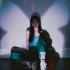 Listen to Alvina Kaye, watch music videos, read bio, see tour dates & more!