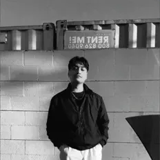 Hör dir Soju an, schau dir Musikvideos an, lies die Biografie, finde Tourdaten und mehr!