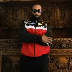 Posłuchaj wykonawcy Seven Davis Jr., obejrzyj teledyski, przeczytaj biografię, zobacz daty tras koncertowych i nie tylko!