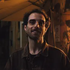 Listen to punto., watch music videos, read bio, see tour dates & more!