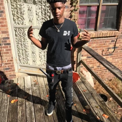 Listen to Luh Gloc, watch music videos, read bio, see tour dates & more!