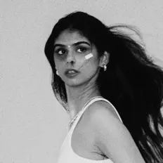 收听 aranya、观看音乐视频、阅读小传、查看巡演日期等 ！