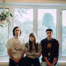 Escucha a Casper Skulls, mira videos musicales, lee su biografía, consulta las fechas de las gira y más.