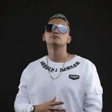 Dj Nico Torres सुनें, म्यूज़िक वीडियो देखें, बायो पढ़ें, दौरे की तारीखें और बहुत कुछ देखें!