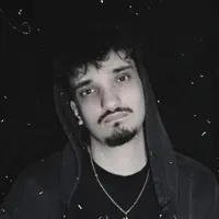 Posłuchaj wykonawcy undefined, obejrzyj teledyski, przeczytaj biografię, zobacz daty tras koncertowych i nie tylko!