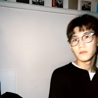 收听 undefined、观看音乐视频、阅读小传、查看巡演日期等 ！