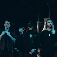 Poslechněte si interpreta undefined, sledujte hudební videa, přečtěte si životopis, podívejte se na data turné a další informace.