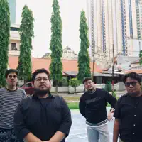 undefined을(를) 듣고, 뮤직 비디오를 보고, 약력을 읽고, 투어 일정 등을 확인하세요!