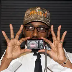 Nolan Lewis: песни, клипы, биография, даты выступлений и многое другое.