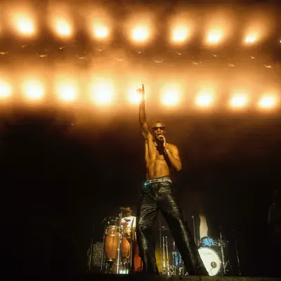 Listen to Jj Paulo, watch music videos, read bio, see tour dates & more!