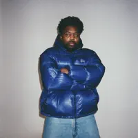 Escucha a undefined, mira videos musicales, lee su biografía, consulta las fechas de las gira y más.