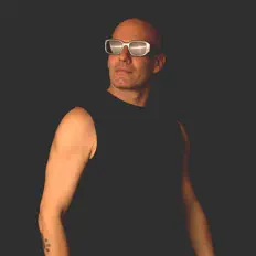 收听 Julien Lambies、观看音乐视频、阅读小传、查看巡演日期等 ！