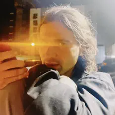 Tedy Andreasを聴いたり、ミュージックビデオを鑑賞したり、経歴やツアー日程などを確認したりしましょう！