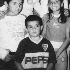 Ouve Saix, vê vídeos de música, lê a biografia, vê as datas da digressão e muito mais!