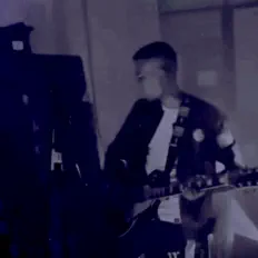 Ascolta This Country, guarda video musicali, leggi la biografia, vedi le date del tour & altro!