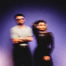 Hör dir Blue Violet an, schau dir Musikvideos an, lies die Biografie, finde Tourdaten und mehr!